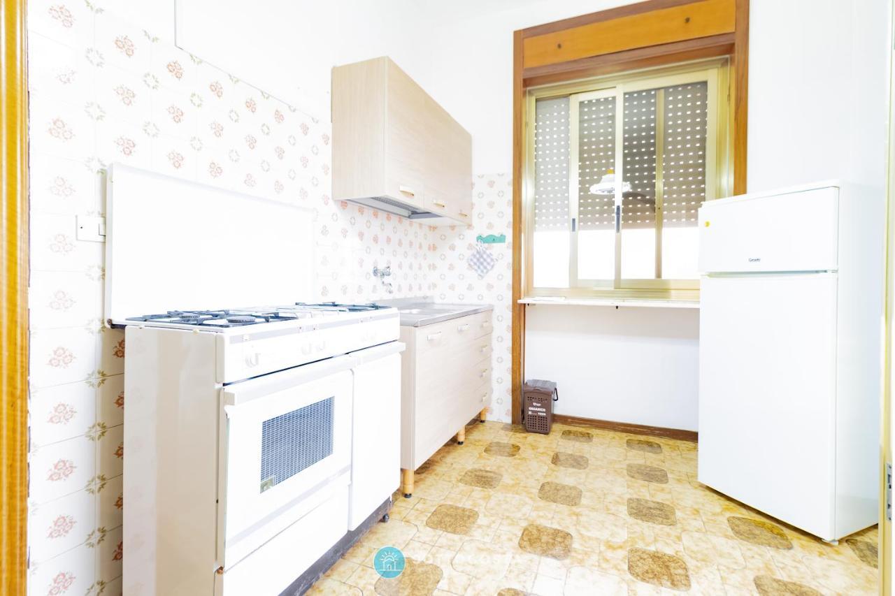 Moon & Sun Flat - Sant'Isidoro Apartman Sant Isidoro  Kültér fotó