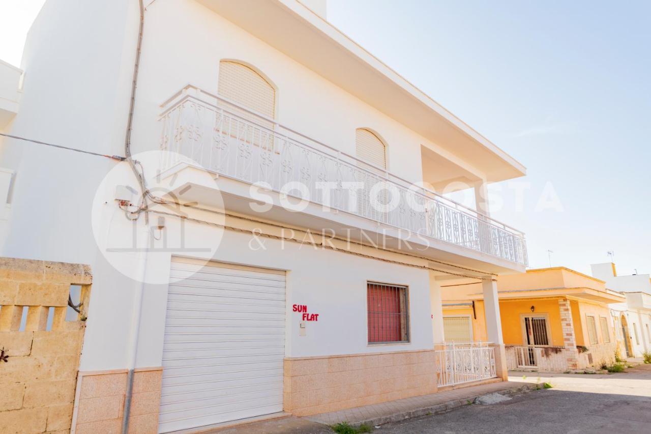 Moon & Sun Flat - Sant'Isidoro Apartman Sant Isidoro  Kültér fotó